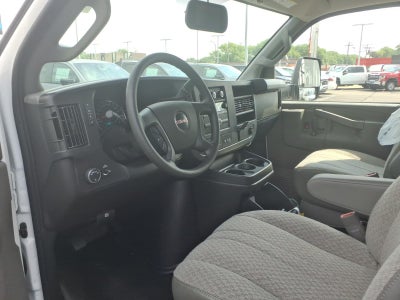 2026 GMC Savana Cutaway 3500 1WT