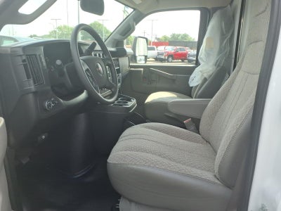 2026 GMC Savana Cutaway 3500 1WT