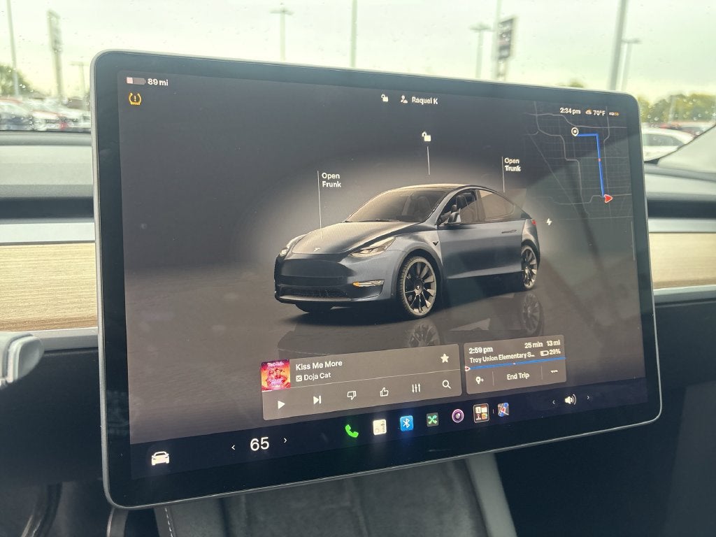 2024 Tesla Model Y Long Range
