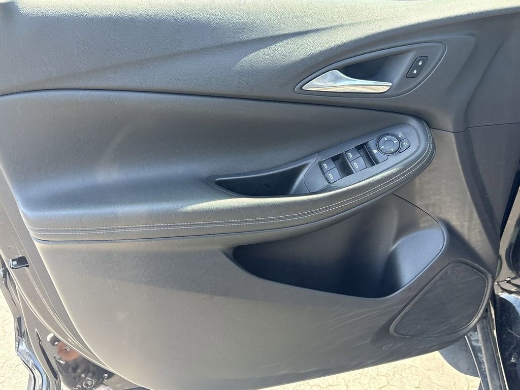 2025 Buick Encore GX Preferred - Photo 21