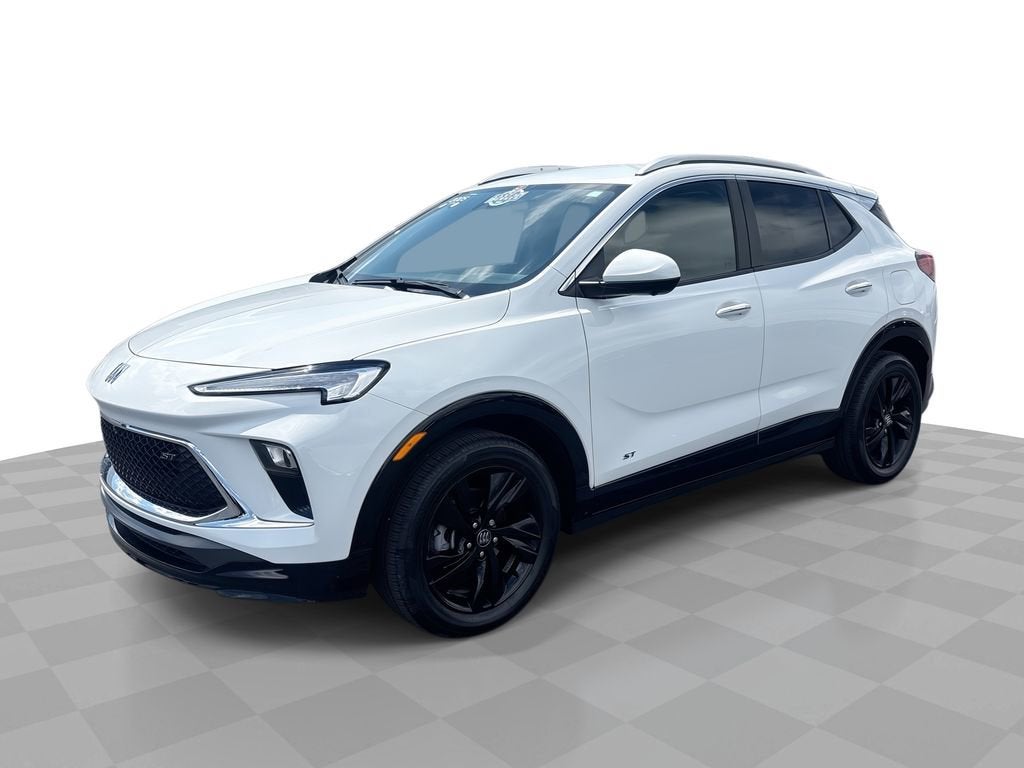2025 Buick Encore GX Sport Touring's photo